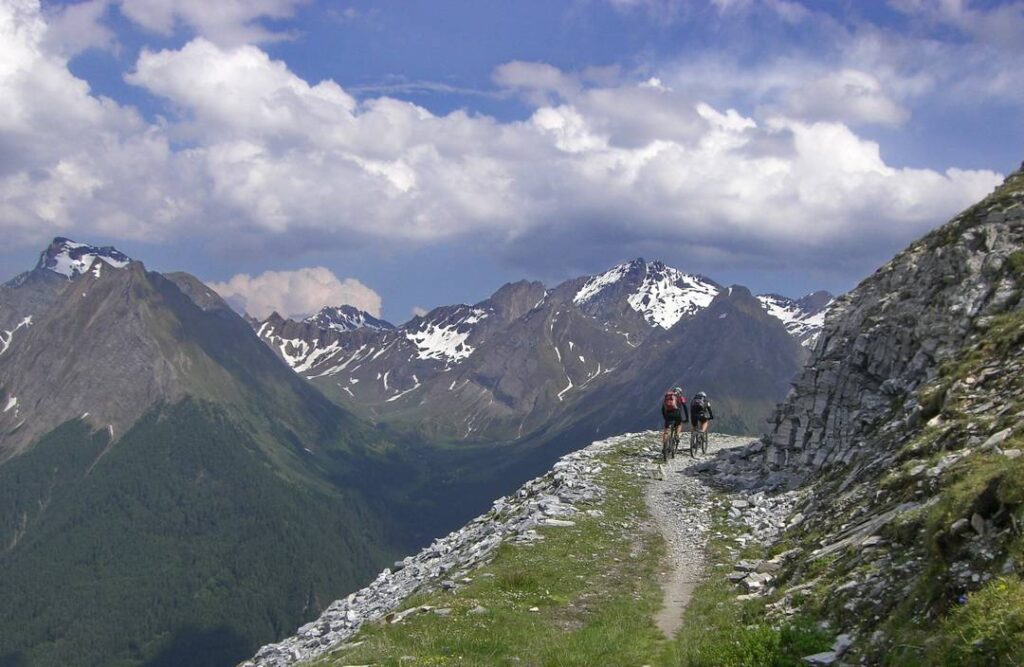Abfahrt vom Schlüsseljoch