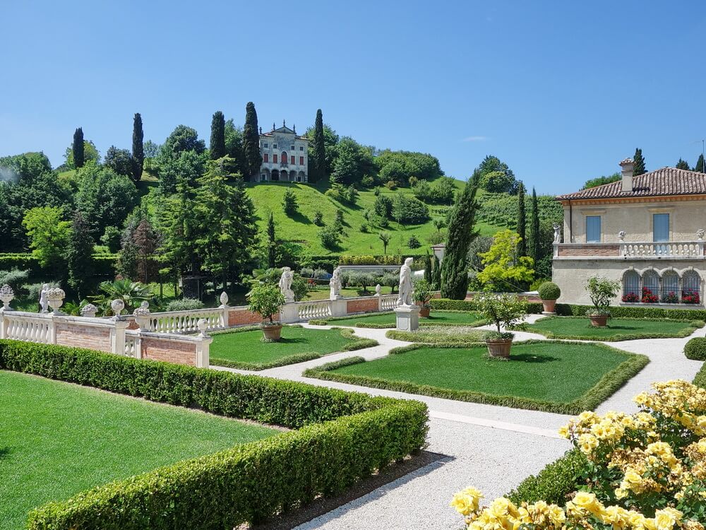 Asolo - Prächtiger Garten an der Via Santa Caterina