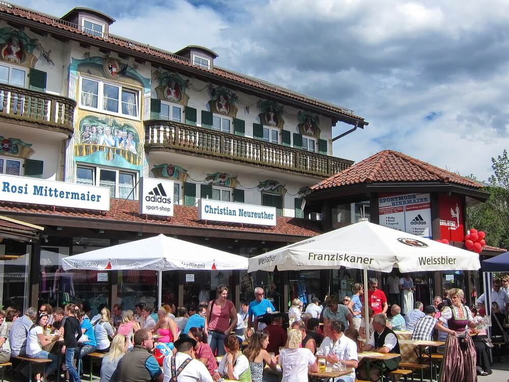 Garmisch-Partenkirchen: bestes Biergartenwetter Ende April