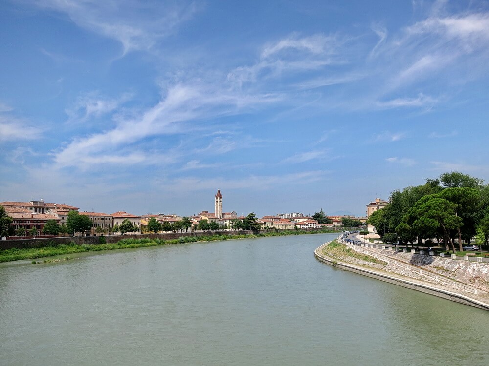 Verona: Blick auf die Etsch von Ponte Scaligero