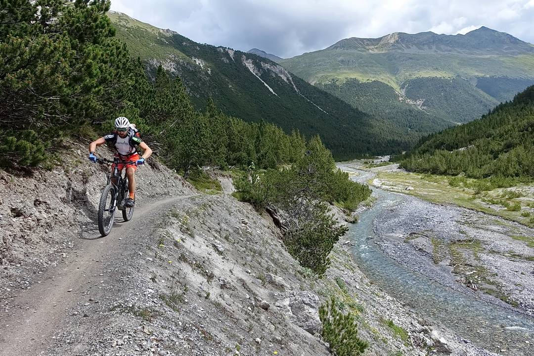 Val Mora - Trail zur grünen Grenze nach Italien