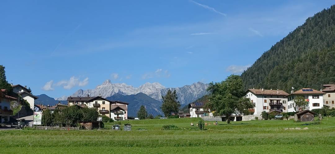 Bondo am Beginn des Valle del Chiese - Blick zurück zur Brenta