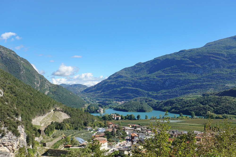 Blick auf den Lago di Toblino von der Bar Miravalle