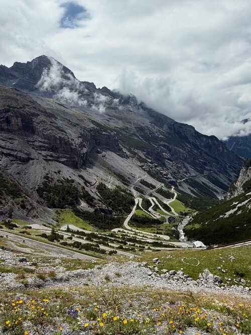 Anfahrt Stilfser Joch von Trafoi